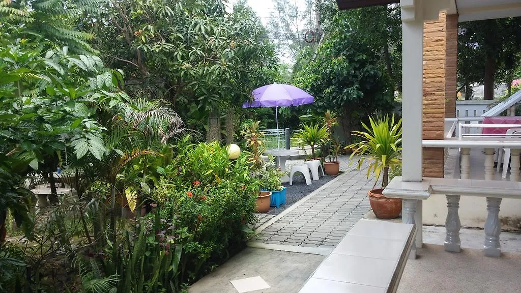 Отель Wattana Bungalow Nai Yang