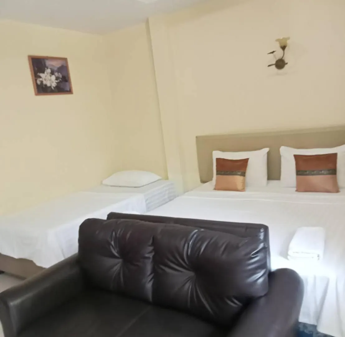 Wattana Bungalow Nai Yang Beach